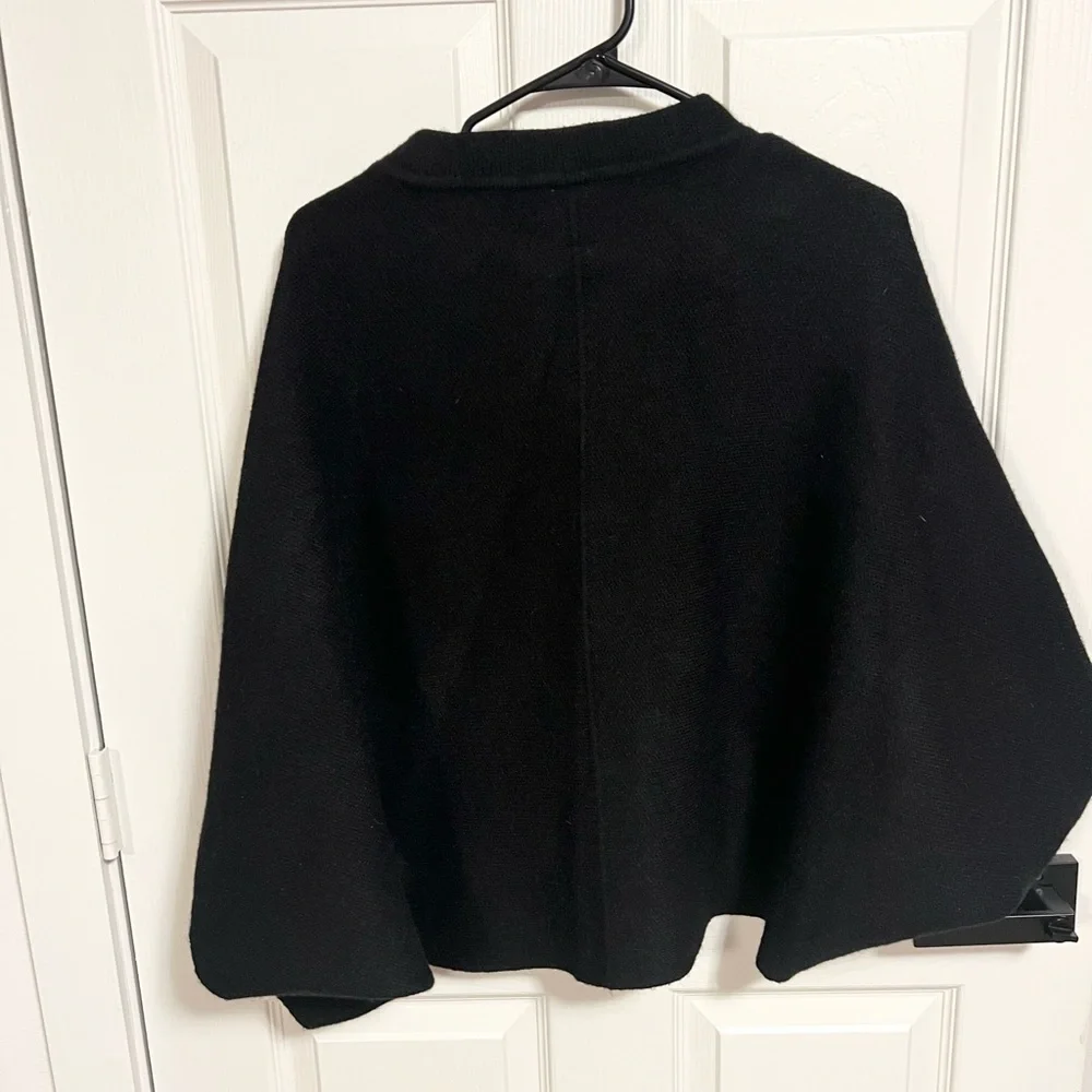Anthropologie AKEMI+ KIN Cocoon Cape wool blend cape Sweater_5